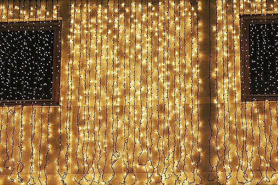 Weihnachtsbeleuchtung: Tolles Lichtambiente mit LED. Foto: PIX1861 / pixabay.com