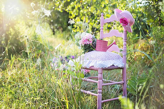 Der Frühling naht – die Gartenarbeit beginnt. Foto: jill111 / pixabay.com