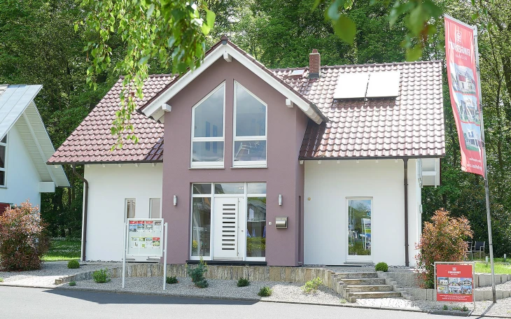 Fingerhut Haus - Musterhaus Bad Vilbel (3-Giebelhaus)