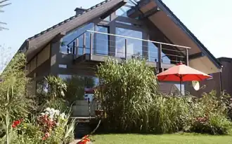 Frei-Raum-Haus - Musterhaus Frei-Raum-Haus 9x9-F Frei-Raum-Haus - Musterhaus Frei-Raum-Haus 9x9-F