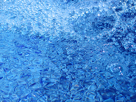 Whirlpool – der perfekte Ort zum Seele baumeln lassen. Foto: aksel / pixelio.de