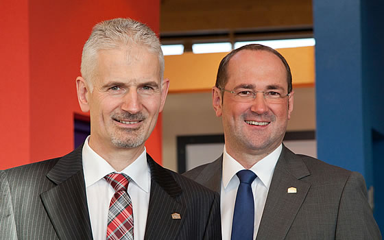 Die Geschäftsführer Martin Rensch und Dirk Wolschke freuen sich auf Ihren Besuch. Foto: RENSCH HAUS