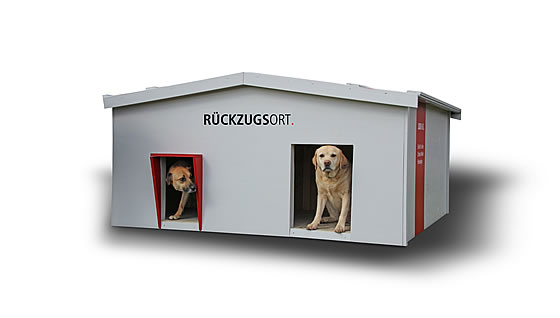 Erstes LUXHAUS für Hunde an Hundegnadenhof übergeben. Foto: LUXHAUS