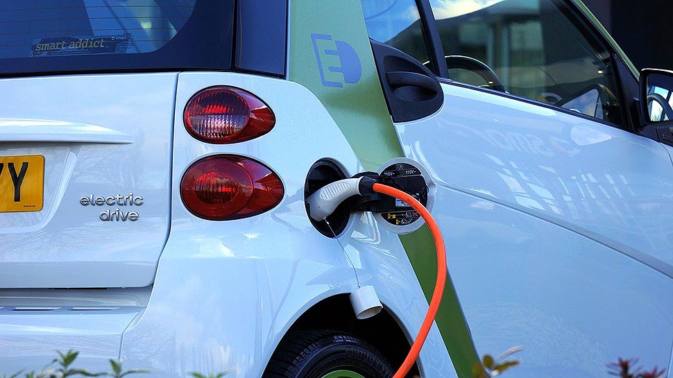 Elektroautos: Verbraucher schätzen Tankkosten oft falsch ein. Foto: pixabay.com