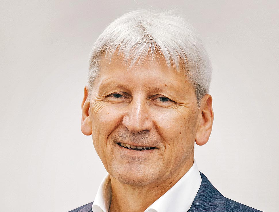 BDF-Präsident Hans Volker Noller ist zuversichtlich, dass in naher Zukunft jedes vierte neue Ein- und Zweifamilienhaus in Deutschland ein Holz-Fertigbau ist. Foto: BDF BDF-Präsident Hans Volker Noller ist zuversichtlich, dass in naher Zukunft jedes vierte neue Ein- und Zweifamilienhaus in Deutschland ein Holz-Fertigbau ist. Foto: BDF