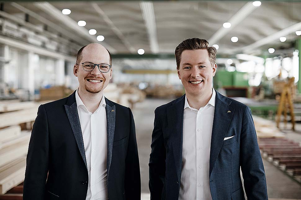 v.l.n.r.: Benedikt Huf und Christian Huf – die neue Doppelspitze von HUF HAUS. Foto: HUF HAUS v.l.n.r.: Benedikt Huf und Christian Huf – die neue Doppelspitze von HUF HAUS. Foto: HUF HAUS
