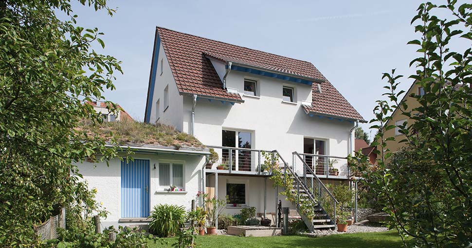 Platz und Privatsphäre für die Familie im idyllischen Einfamilienhaus. Foto: Bausparkasse Schwäbisch Hall