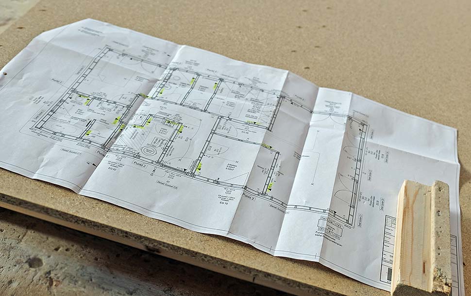 Der maßstabsgetreue Grundriss ist eine wichtige Planungsgrundlage für Bauherren sowie bei der Herstellung von Fertigbauteilen im Werk. Foto: BDF / Fingerhut Haus