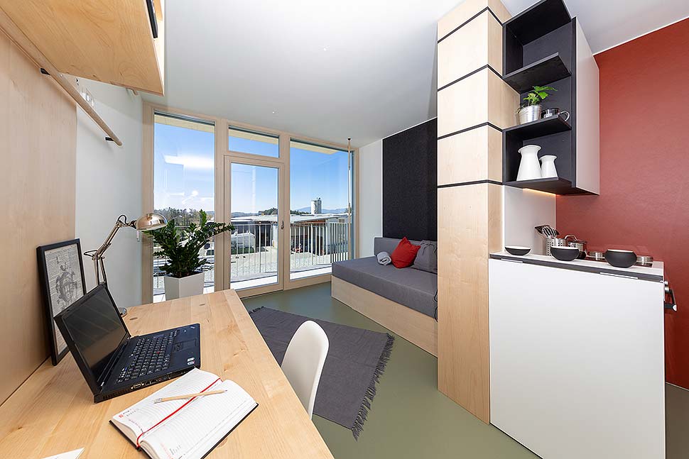 Wohnen und Arbeiten greift immer mehr ineinander über: Kiubo Innenraum. Foto: Schiffer Photodesign, Kiubo