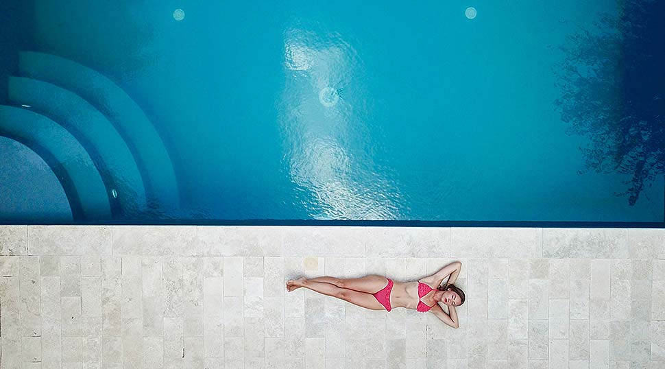 Welcher Pool passt zu Ihrem Zuhause? Foto: Adrienn / pexels.com