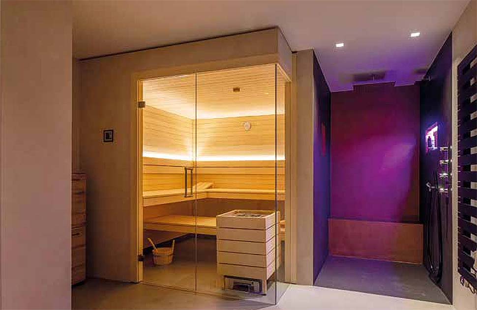 Ein Kellerausbau schafft Frei-Raum für die eigene Wohlfühloase. Foto: 6581 coros-sauna-manufaktur / Tom Bendix / BHW Bausparkasse