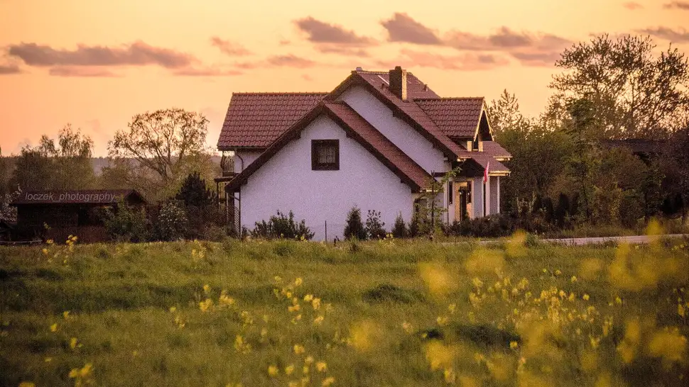 Was kostet ein Garten beim Fertighaus? Wann wird er angelegt? Alles zur Budgetplanung und Umsetzung von Außenanlagen. Foto: Pixabay.com