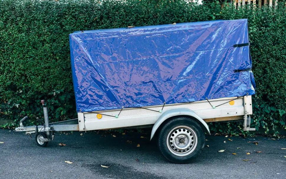 Bauprojekte schneller umsetzen - Die besten Anhänger für Material, Maschinen & mehr. Foto: Markus Winkler / Unsplash.Com