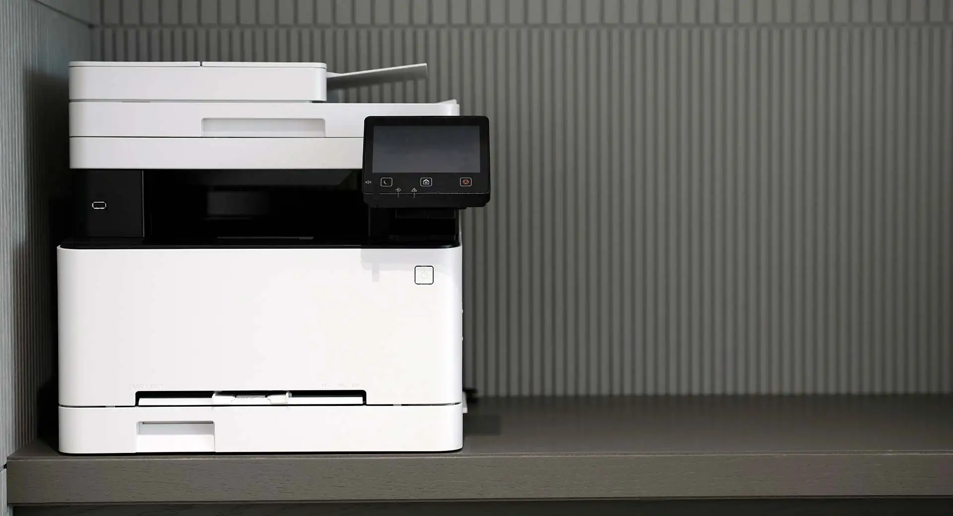 Toner clever kaufen – Kosten sparen, Qualität sichern, Umwelt schützen. Foto: Engin Akyurt / Unsplash.com