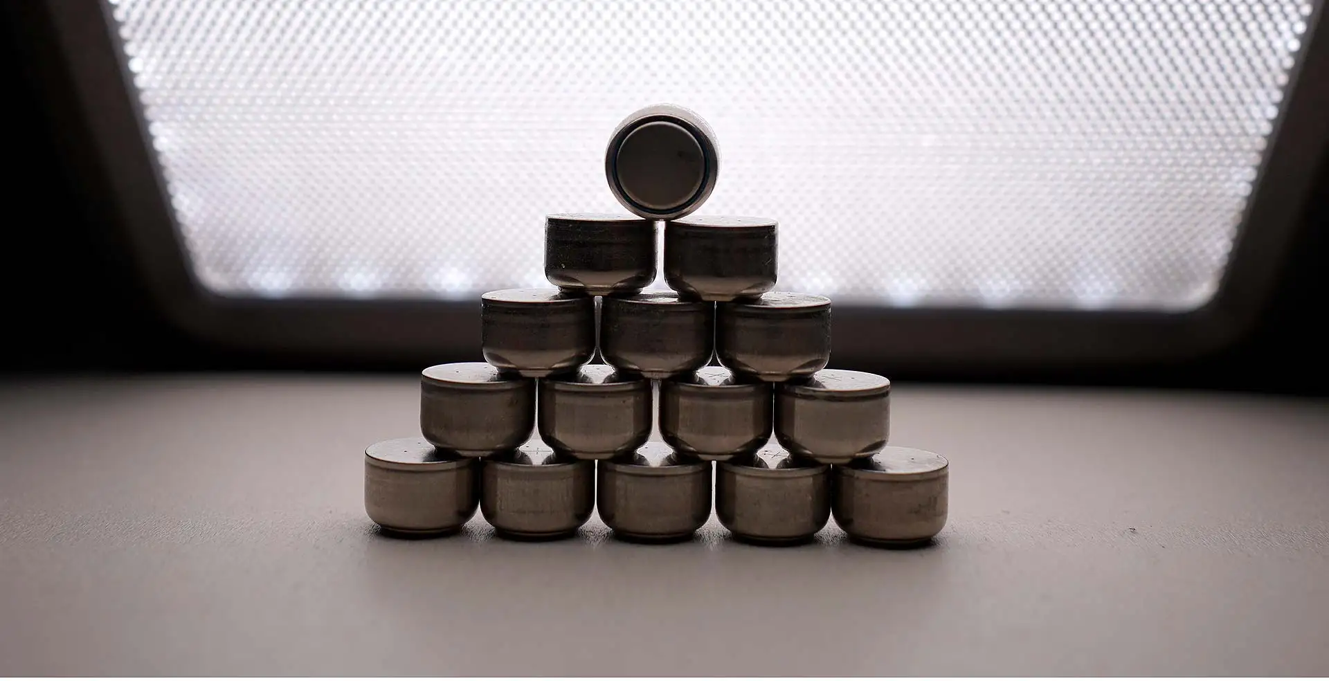 Neodym-Magnete: Kleine Kraftpakete mit großem Nutzen im GaLaBau Foto: ChuangTzuDreaming / iStock.com