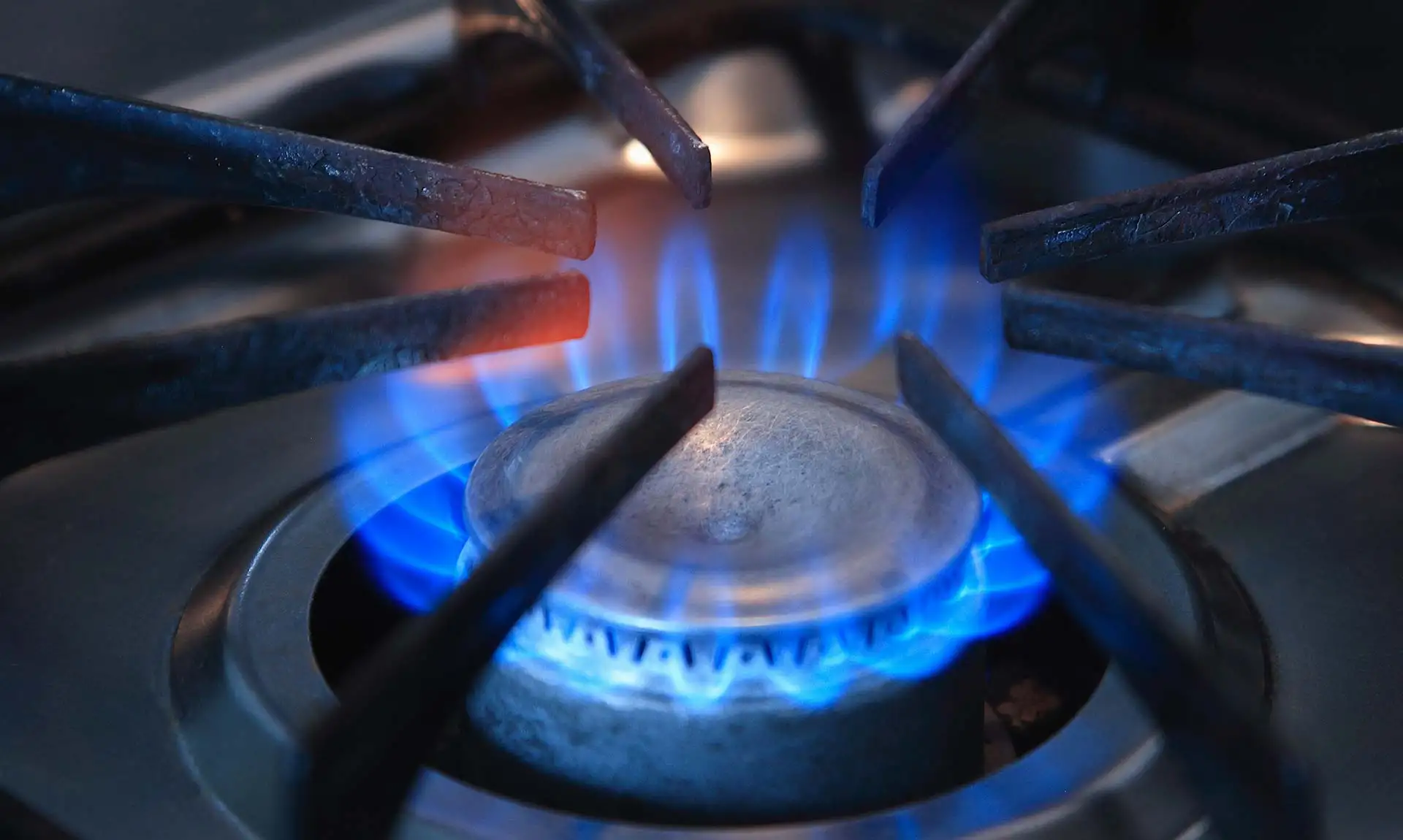 Die Gaspreise f&uuml;r Neukunden steigen im Zuge des Iran-Krieges auf ein 3-Jahres-Hoch. Daran &auml;ndert auch die aktuelle Entspannung im Gro&szlig;handel nichts. Das zeigt eine Verivox-Analyse.. Foto: Maklay62 / pixabay.com