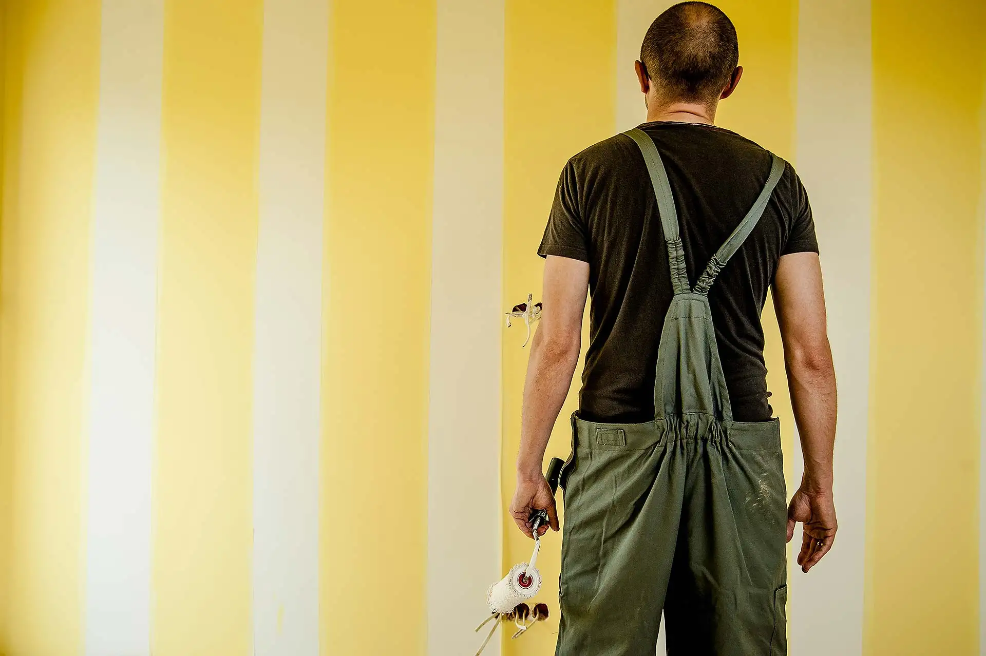 Innengestaltung im Fertighaus – So finden Sie die richtigen Maler. Foto: Jarmoluk / pixebay.com