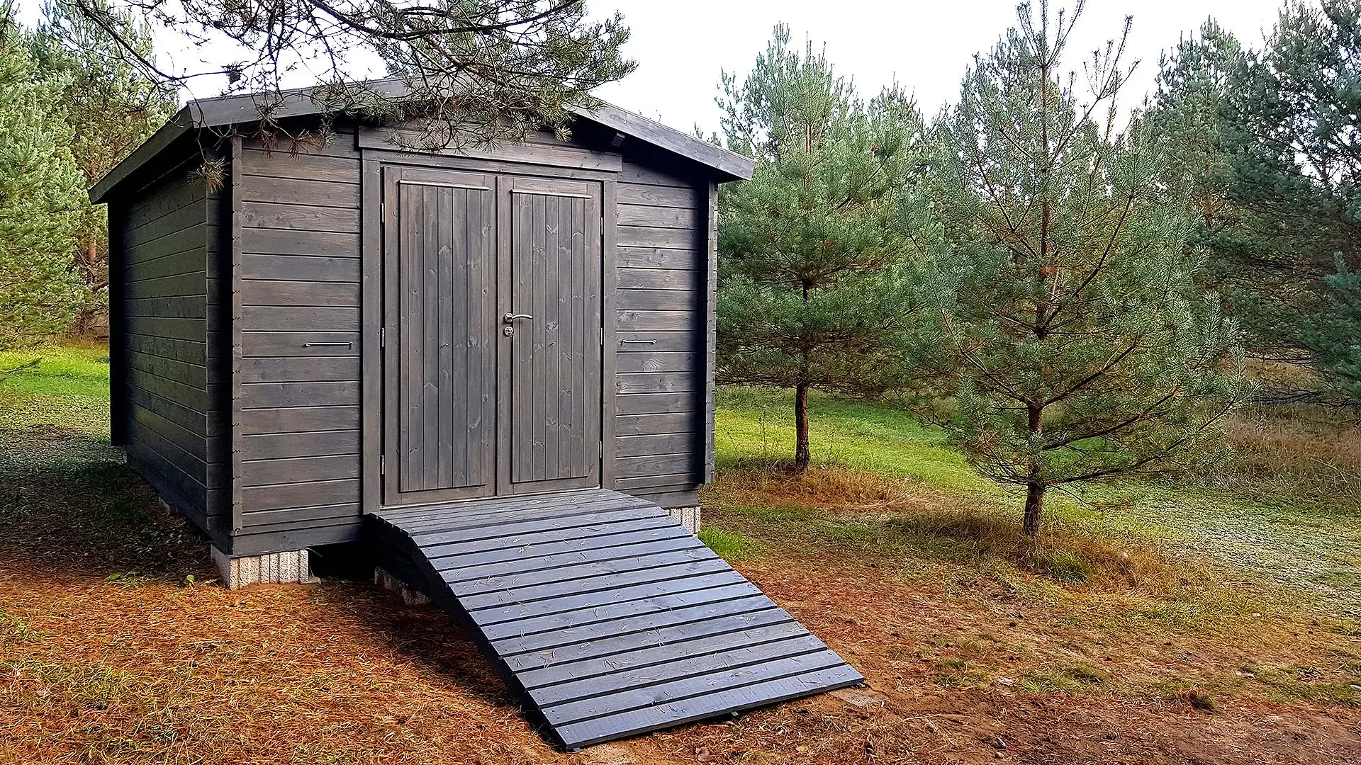Blockh&auml;user aus Massivholz vom Ger&auml;teschuppen, Gartenhaus bis zum Wohnhaus. Foto: Hansagarten 24